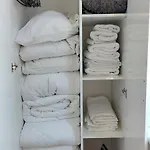 3 Apartment, Center, 1st Floor Flat, Aubg, Wifi, Pc I5 Ssd, Tablet, Androidmitvbox, 3 Led Tvs 200 Channels, Long Terrace, Self-easy-late Check-in Key Box, Before Greece