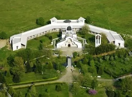 3 Apartment, Center, 1st Floor Flat, Aubg, Wifi, Pc I5 Ssd, Tablet, Androidmitvbox, 3 Led Tvs 200 Channels, Long Terrace, Self-easy-late Check-in, Before Greece דירה *