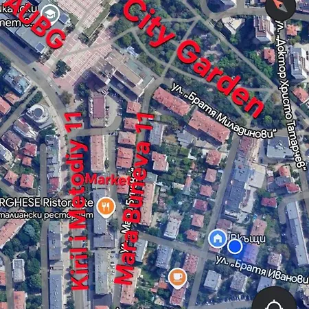 Apartment 3 Apartment, Center, 1st Floor Flat, Aubg, Wifi, Pc I5 Ssd, Tablet, Androidmitvbox, 3 Led Tvs 200 Channels, Long Terrace, Self-easy-late Check-in Key Box, Before Greece *