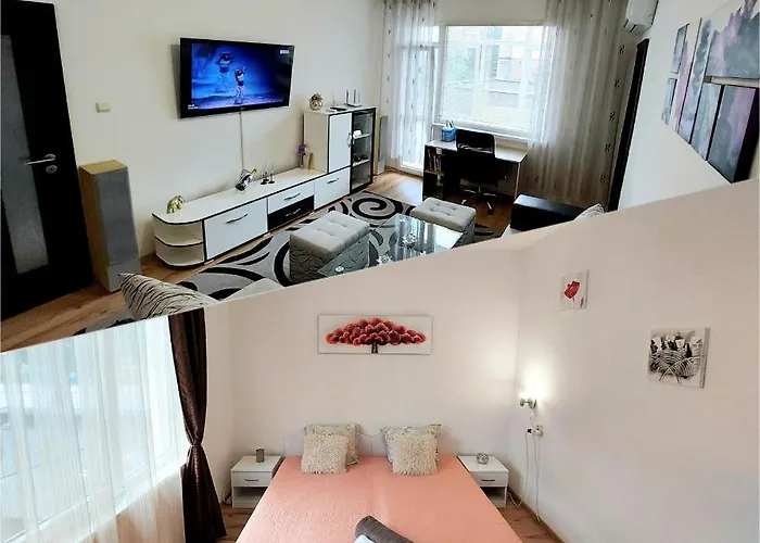 3 Apartment, Center, 1st Floor Flat, Aubg, Wifi, Pc I5 Ssd, Tablet, Androidmitvbox, 3 Led Tvs 200 Channels, Long Terrace, Self-easy-late Check-in, Before Greece アパート *