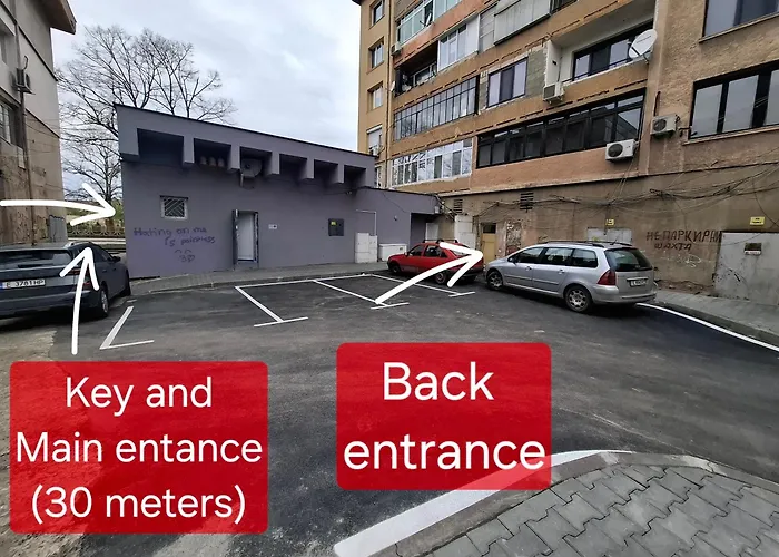 3 Apartment, Center, 1st Floor Flat, Aubg, Wifi, Pc I5 Ssd, Tablet, Androidmitvbox, 3 Led Tvs 200 Channels, Long Terrace, Self-easy-late Check-in, Before Greece * ブラゴエヴグラト